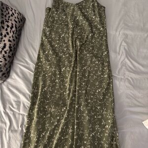 Forever 21 Olive Green Floral Midi Dress